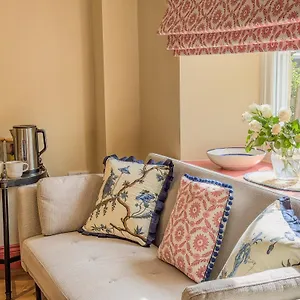 Somerset hotels &amp; apartments, all accommodations in Somerset