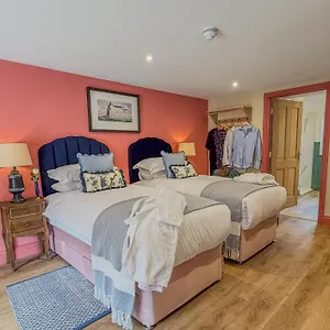 Somerset hotels &amp; apartments, all accommodations in Somerset